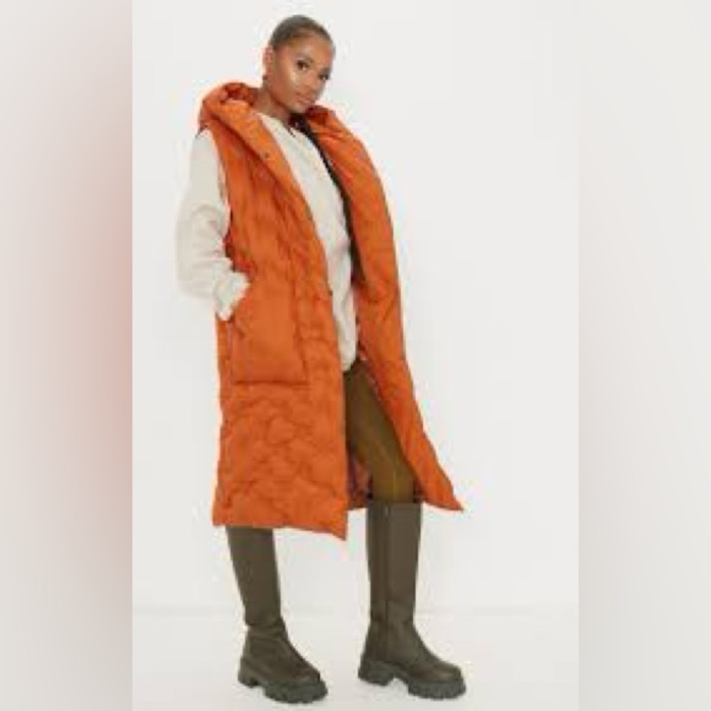 PrettyLittleThing Petite Quilted Maxi Vest – Burnt Orange – Est XL WITH POCKETS!
